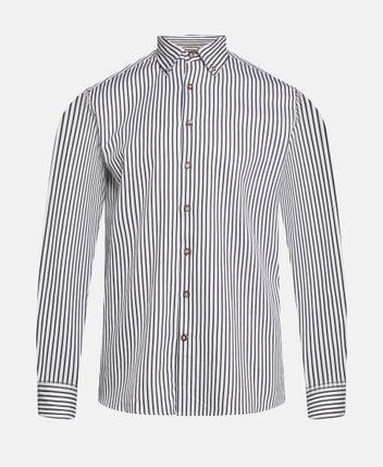Long-sleeved shirt