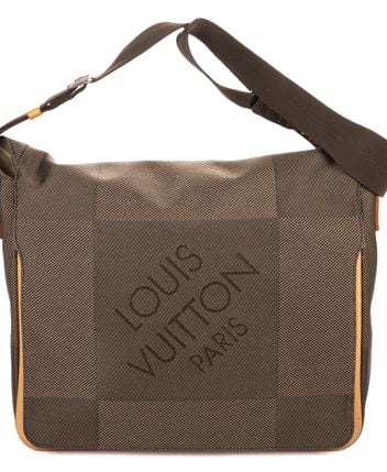 Pre-loved Shoulder bag Messenger
