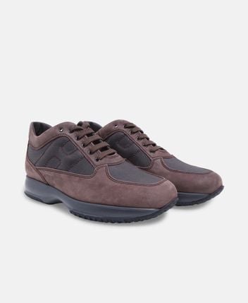 Sneakers Interactive