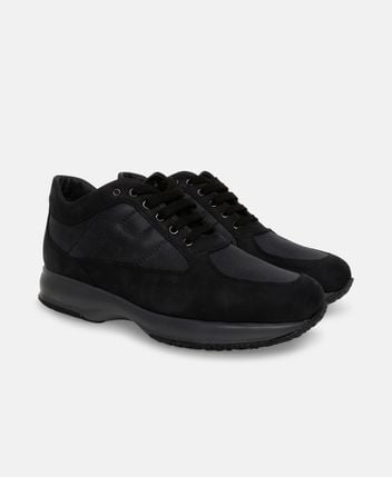 Sneakers Interactive