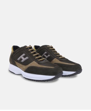 Sneakers Interactive