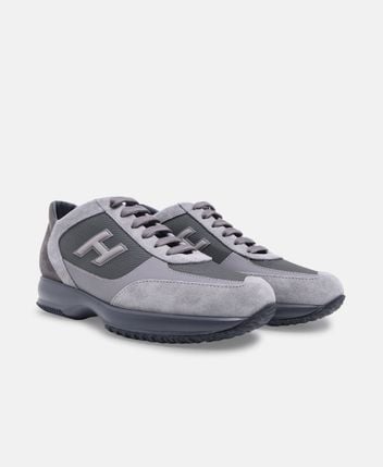 Sneakers Interactive