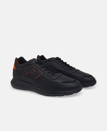 Sneakers Interactive 3