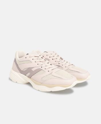 Chunky sneakers