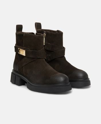 Ankle boots