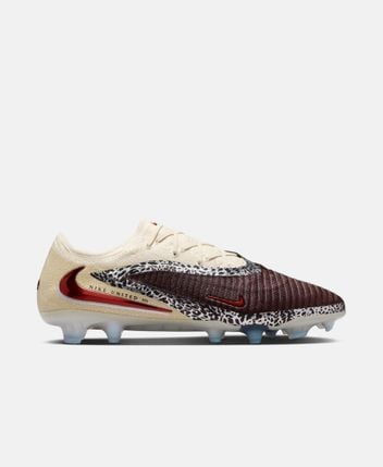 Football boots United Phantom 6 FG
