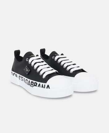 Platform sneakers
