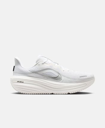 Running shoes Winflo 12