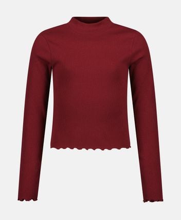 Long-sleeved top