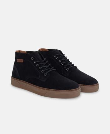 Lace-up shoes