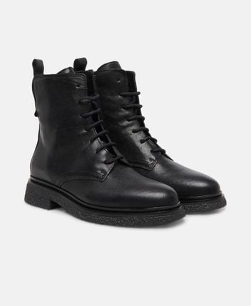 Lace-up ankle boot