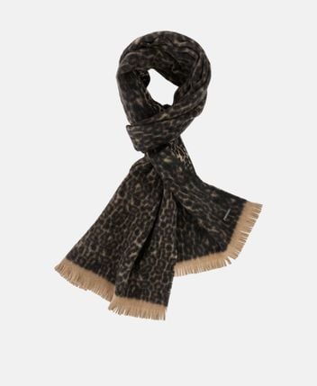 Wool scarf