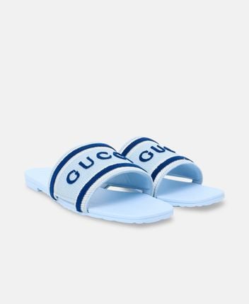 Slides Tela Sepang