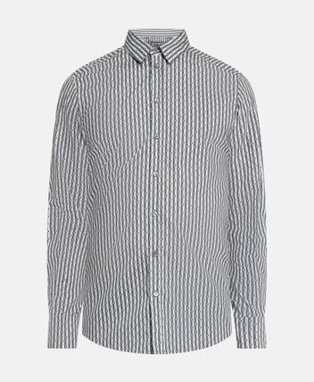 Long-sleeved shirt