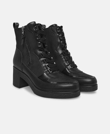 Lace-up ankle boot Toia