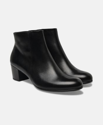 Ankle boots Shape