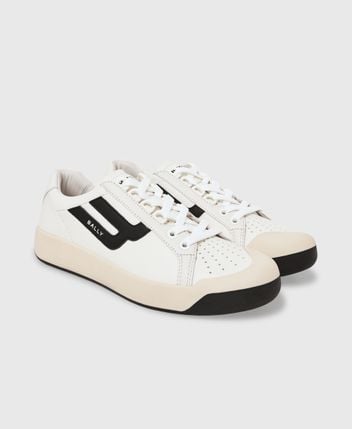 Sneakers Competition