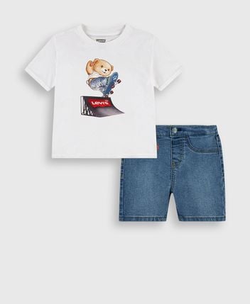 T-shirt and shorts set