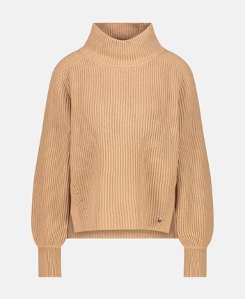 Knitted jumper