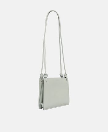 Leather shoulder bag