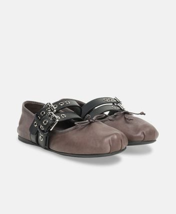 Ballet flats