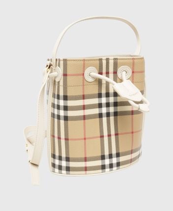 Bucket bag