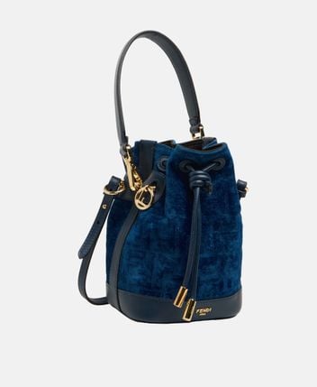 Bucket bag