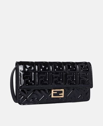 Leather shoulder bag