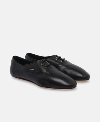 Lace-up shoes