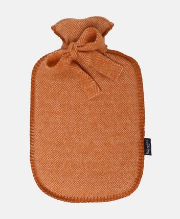 Hot water bottle