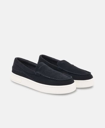 Slip-on sneakers