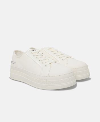 Platform sneakers