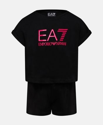 T-shirt and shorts set