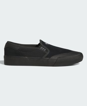 Sneakers SIGNATURE (688)