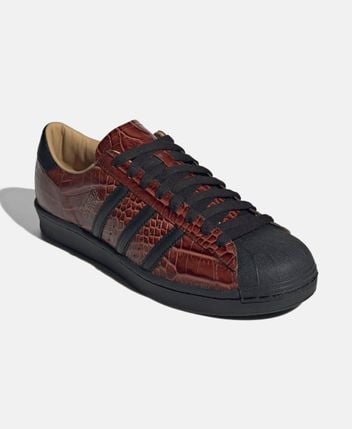 Sneakers Superstar
