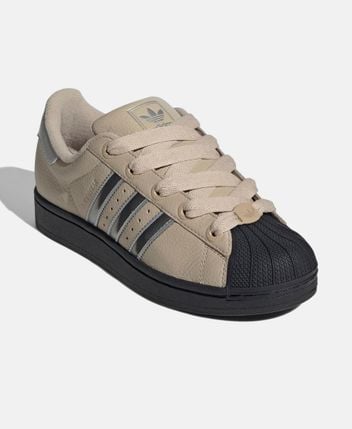 Sneakers Superstar II