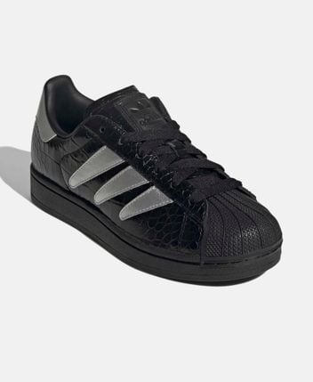 Sneakers Superstar II
