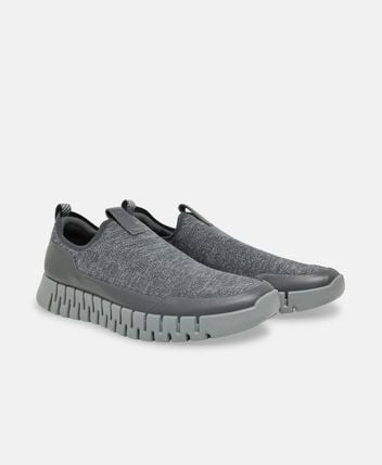 Slip-on sneakers