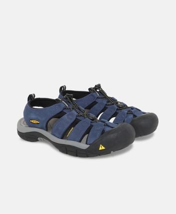 Trekking sandals