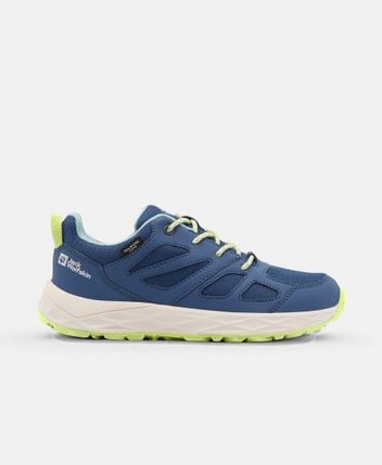 Trekking shoes