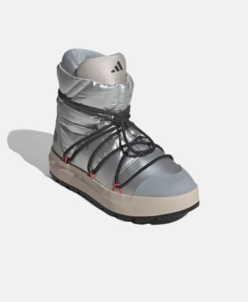 Winter boots