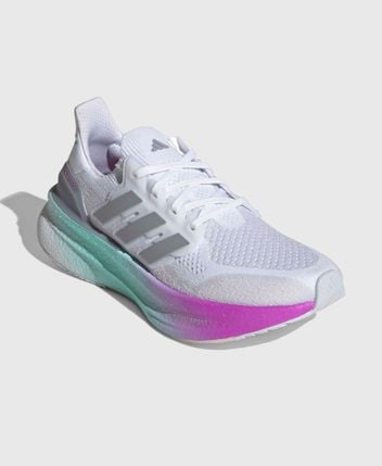 Running shoes Ultraboost 5