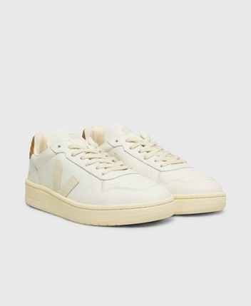 Sneakers V-82 II