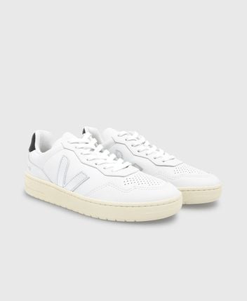 Sneakers V-90