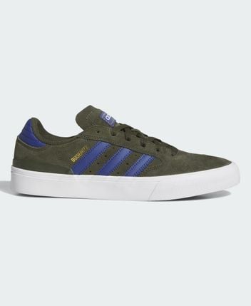 Sneakers SIGNATURE (688)