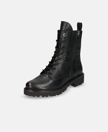 Lace-up ankle boot