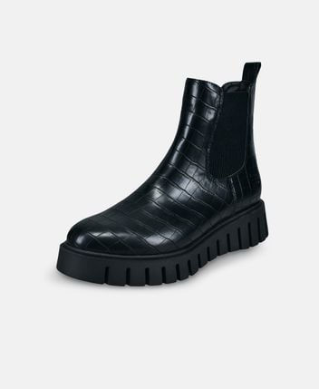 Chelsea boots