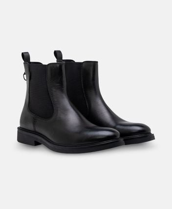 Chelsea boots