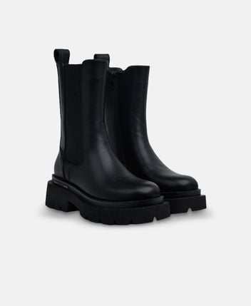 Chelsea boots