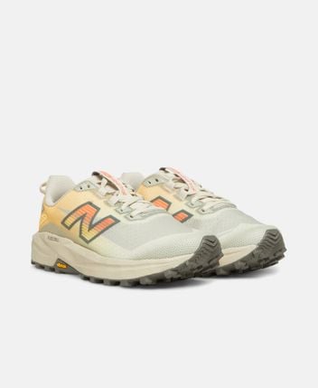 Running shoes